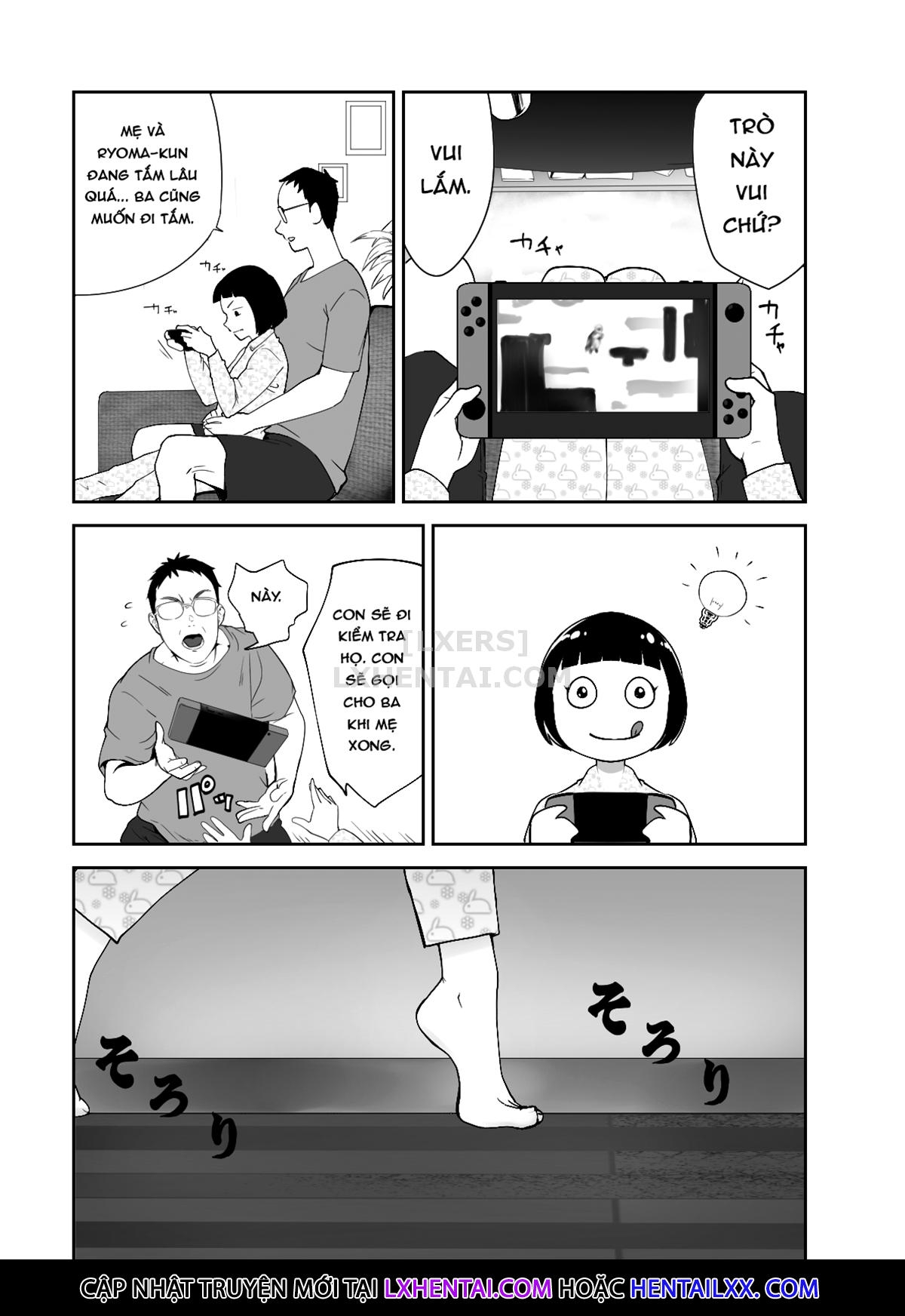 Hình ảnh 1618249310393_0 trong My Childhood Friend Is Doing It With My Mom - Chapter 1 - Hentaimanhwa.net